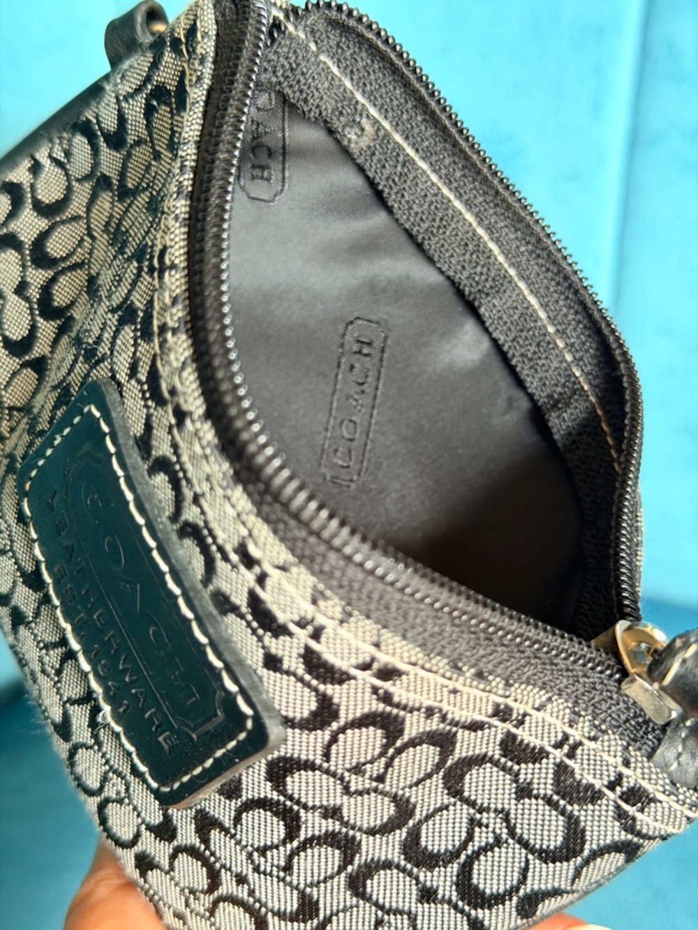 NWOT - Coach Black and Gray Signature Canvas Wristlet - Picture 3 of 5